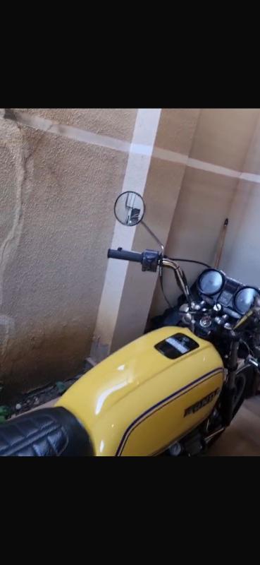 CB 750 - Foto #3 do anúncio à venda de Carro clássico
