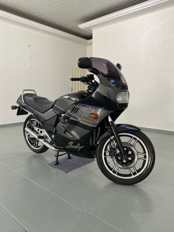 CBX 750 Four - Foto #2 do anúncio à venda de Carro clássico