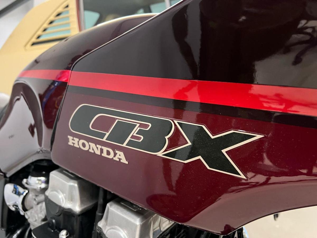 CBX 750 Four - Foto #4 do anúncio à venda de Carro clássico