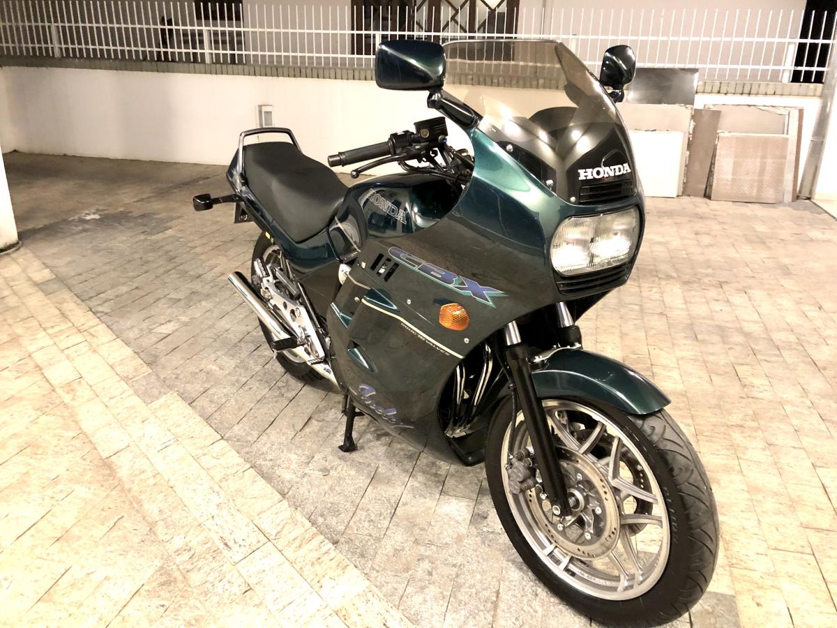 CBX - Foto #2 do anúncio à venda de Carro clássico