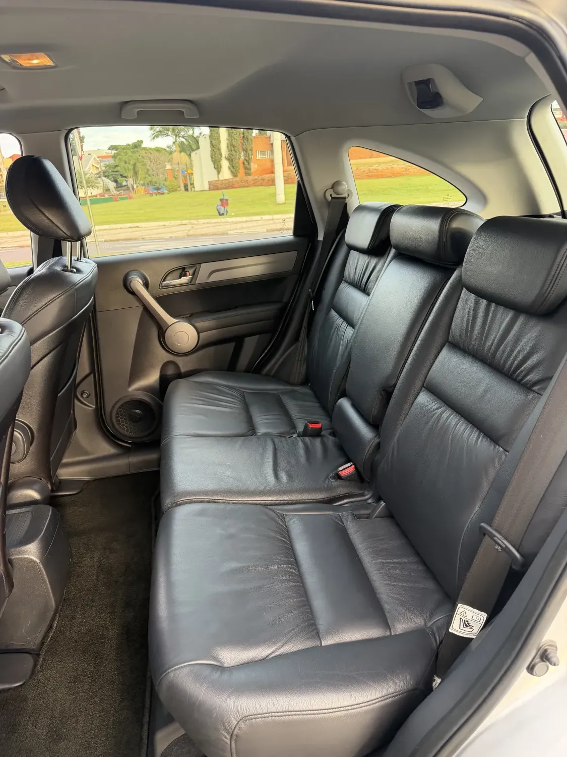 avv-honda-crv-exl-awd-sutpeoj-imagem-004