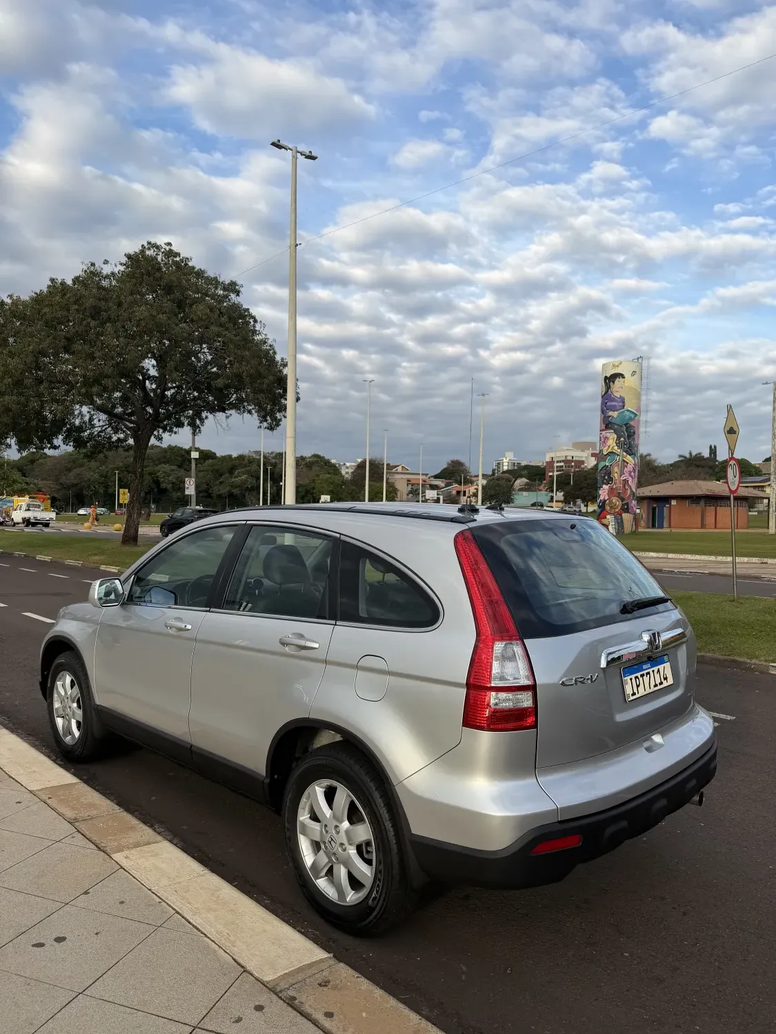 avv-honda-crv-exl-awd-sutpeoj-imagem-018