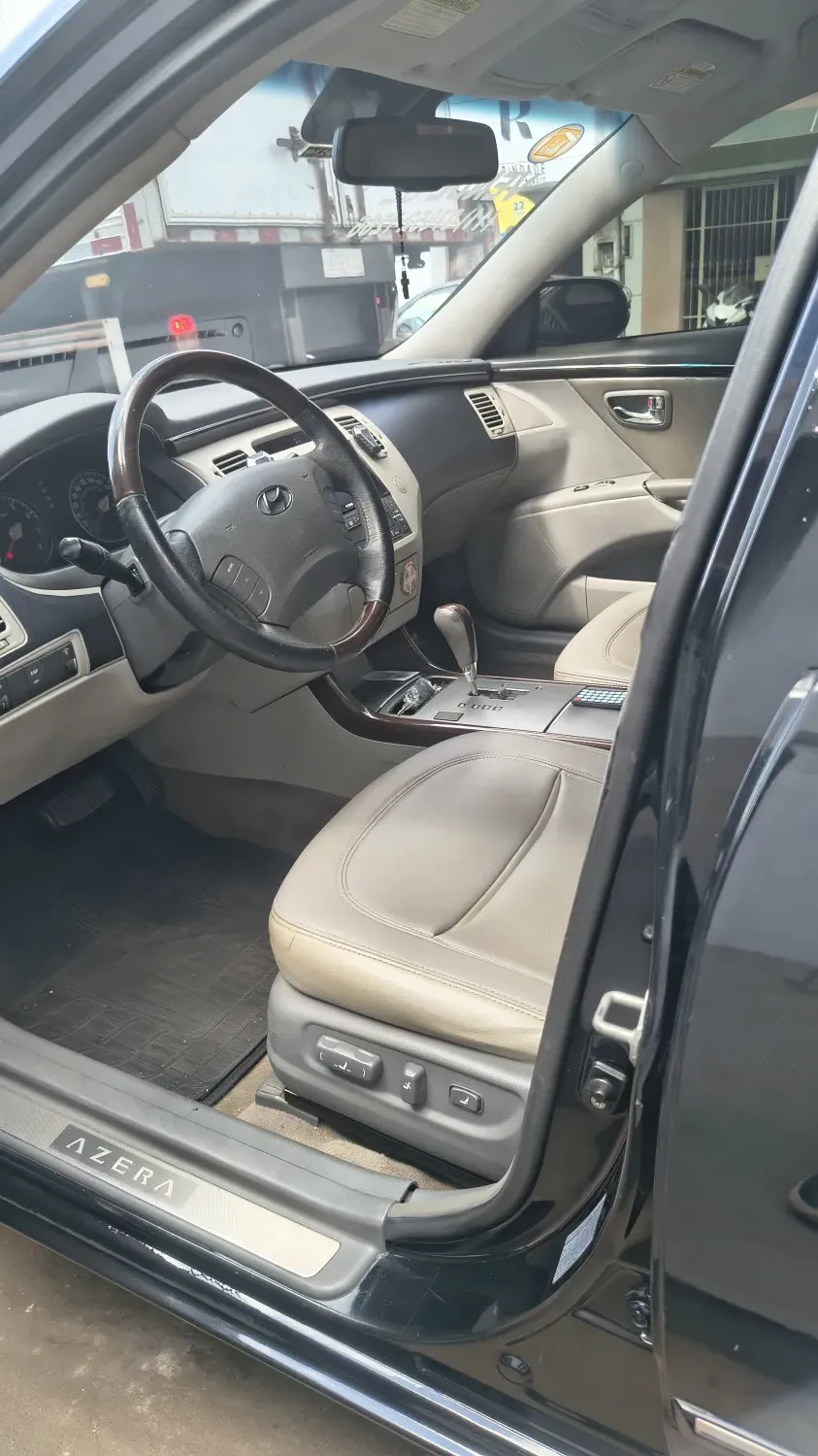 avv-hyundai-azera-venda-d9ff8e8-imagem-016