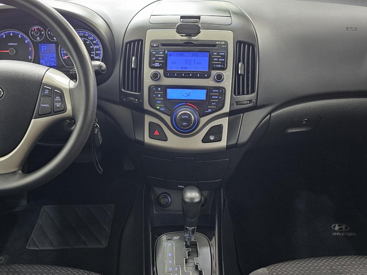 I30 - Foto #2 do anúncio à venda de Carro clássico