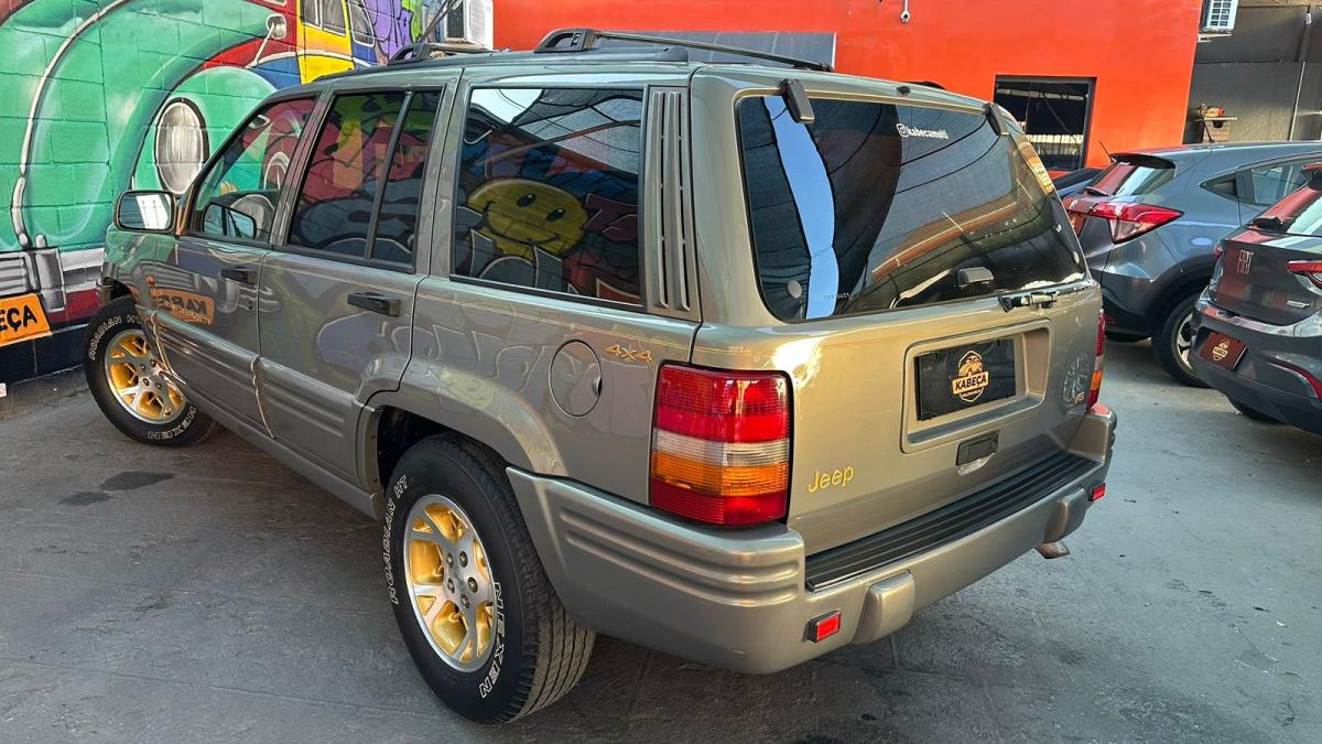 Grand Cherokee - Foto #3 do anúncio à venda de Carro clássico