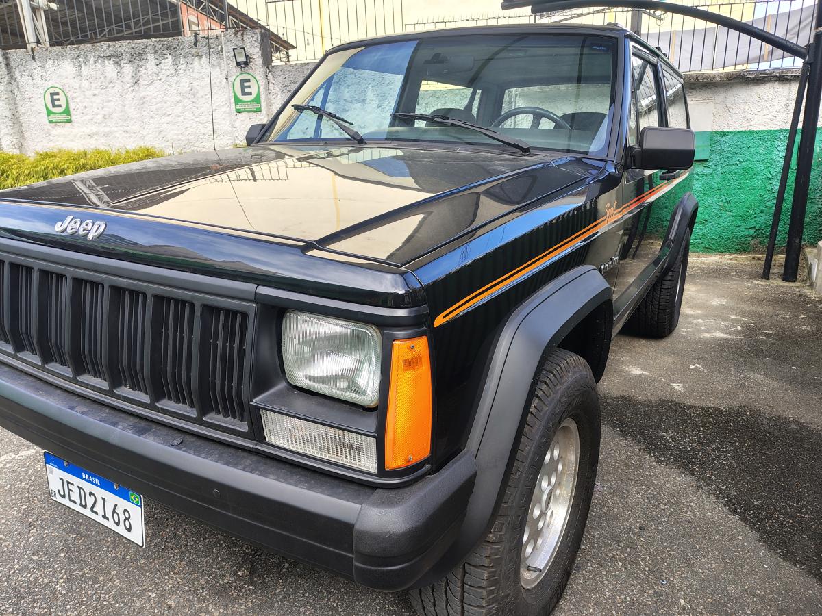 Cherokee - Foto #12 do anúncio à venda de Carro clássico