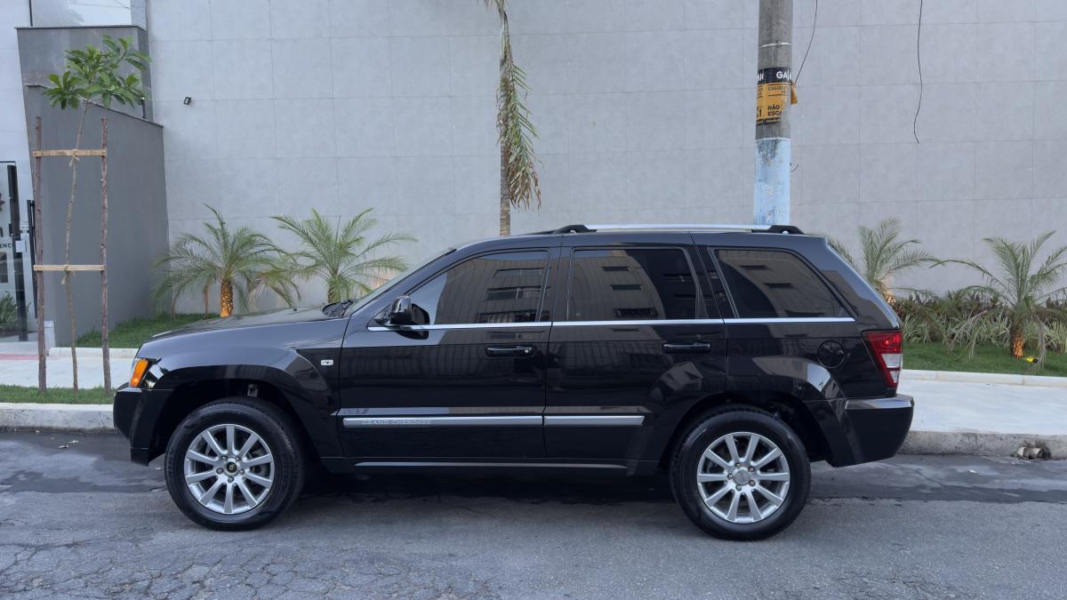 Grand Cherokee - Foto #4 do anúncio à venda de Carro clássico