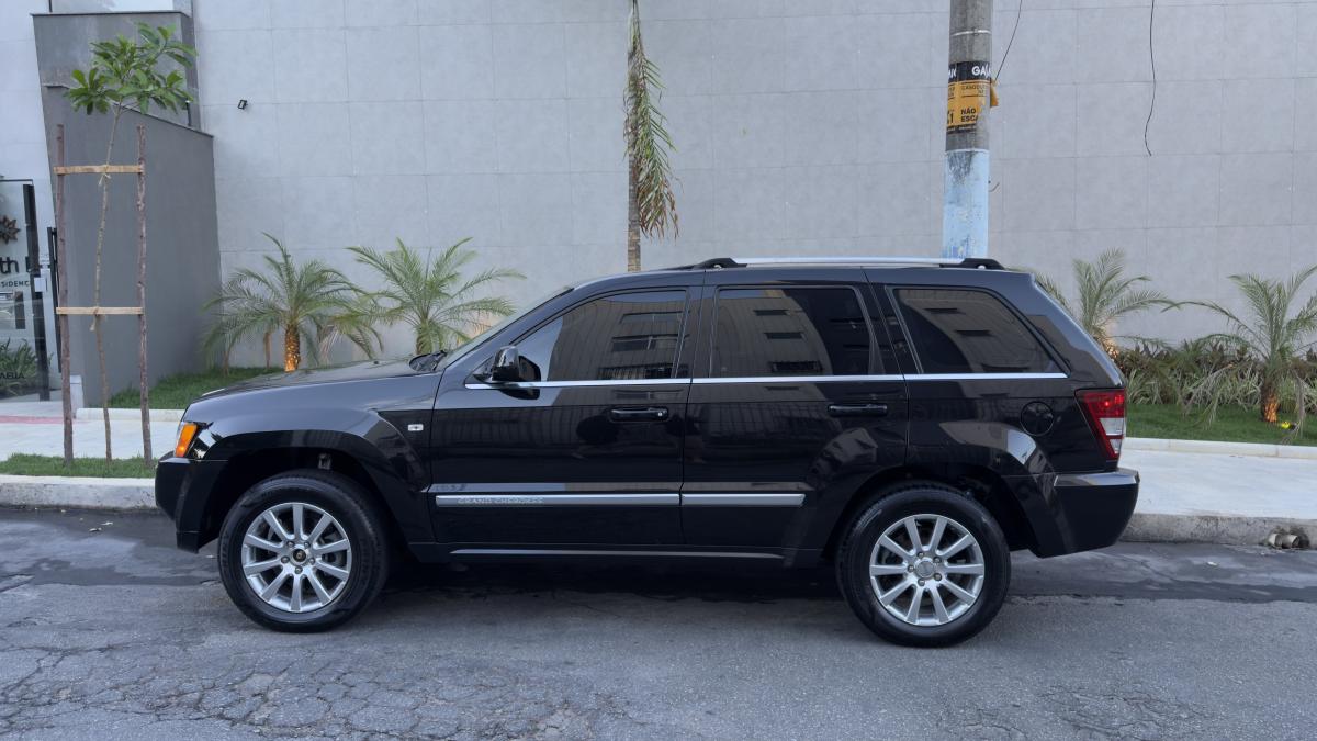 Grand Cherokee - Foto #9 do anúncio à venda de Carro clássico