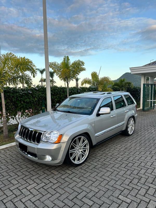 Grand Cherokee - Foto #6 do anúncio à venda de Carro clássico