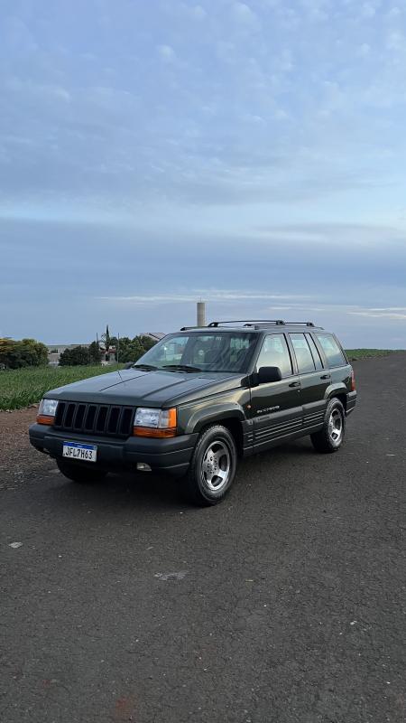 Grand Cherokee - Foto #4 do anúncio à venda de Carro clássico
