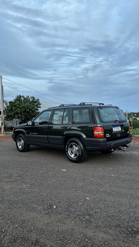 Grand Cherokee - Foto #13 do anúncio à venda de Carro clássico