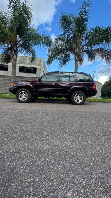 Grand Cherokee - Foto #2 do anúncio à venda de Carro clássico