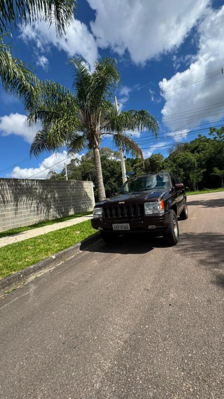 Grand Cherokee - Foto #3 do anúncio à venda de Carro clássico