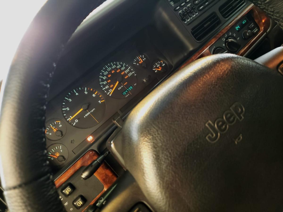 Grand Cherokee - Foto #4 do anúncio à venda de Carro clássico