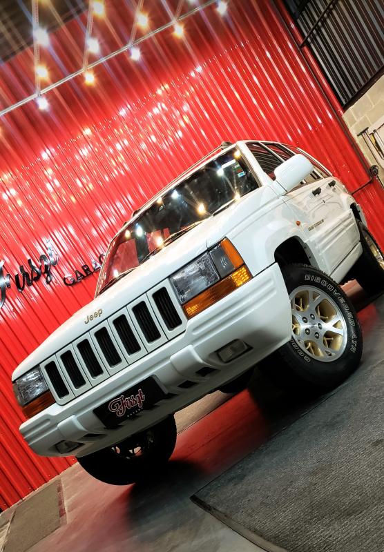 Grand Cherokee - Foto #6 do anúncio à venda de Carro clássico