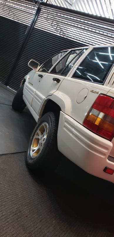 Grand Cherokee - Foto #19 do anúncio à venda de Carro clássico
