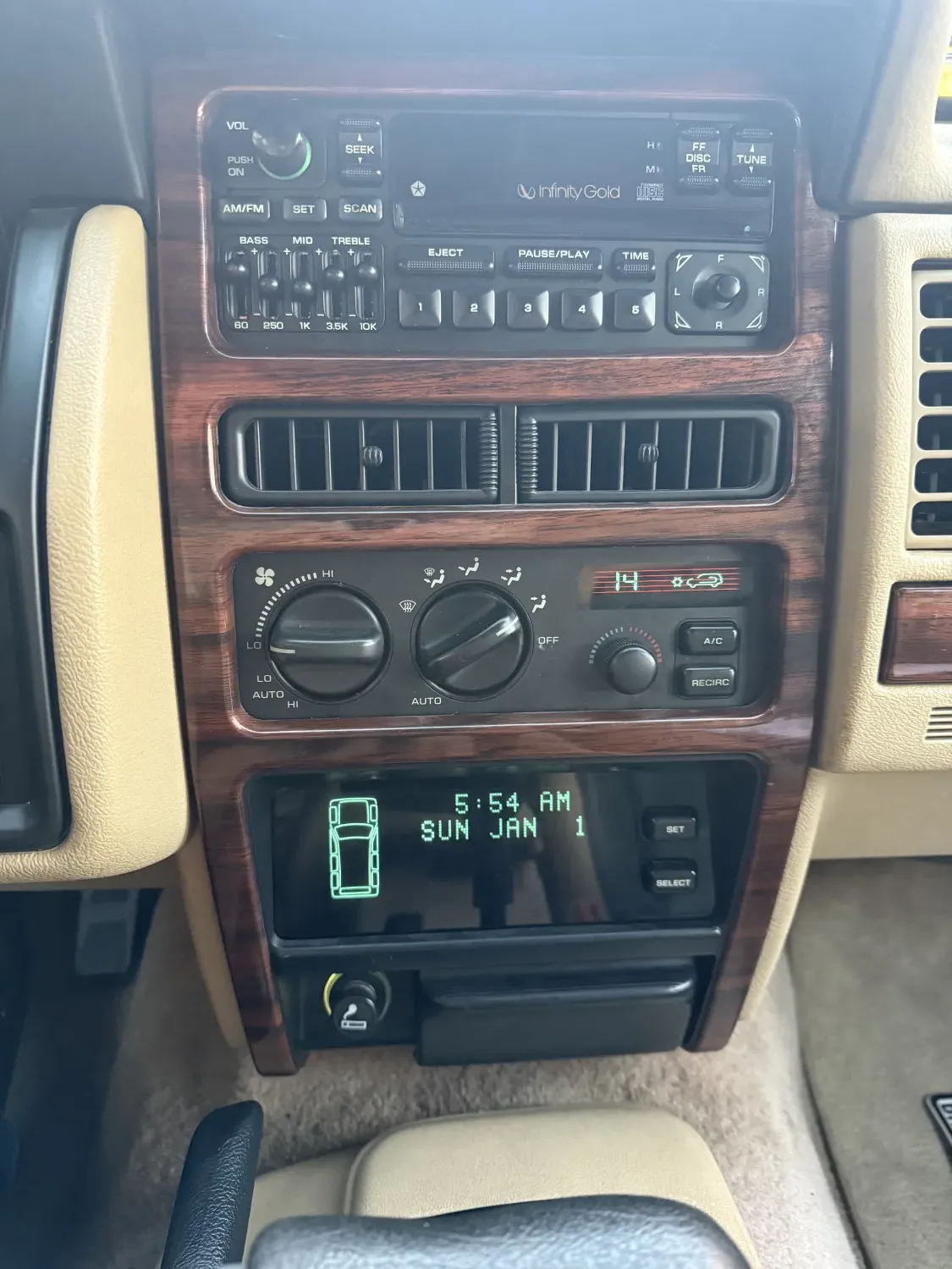 avv-jeep-grand-cherokee-venda-d19d8a9-imagem-004