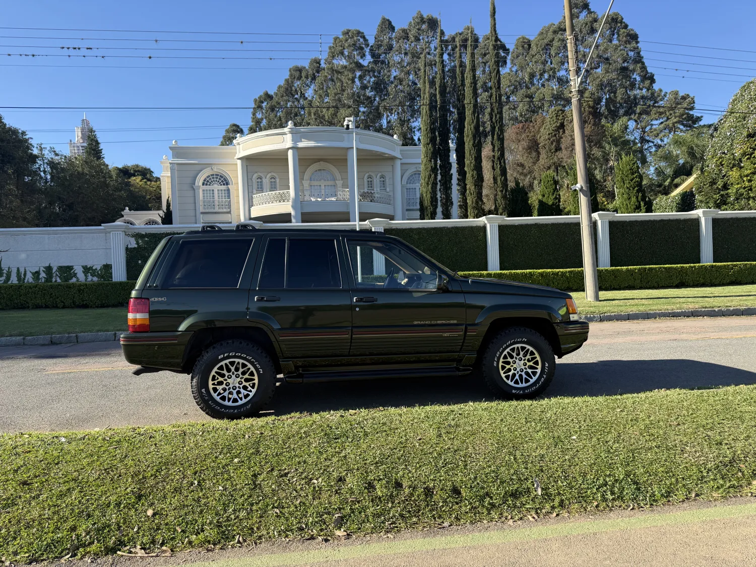 avv-jeep-grand-cherokee-venda-d19d8a9-imagem-013