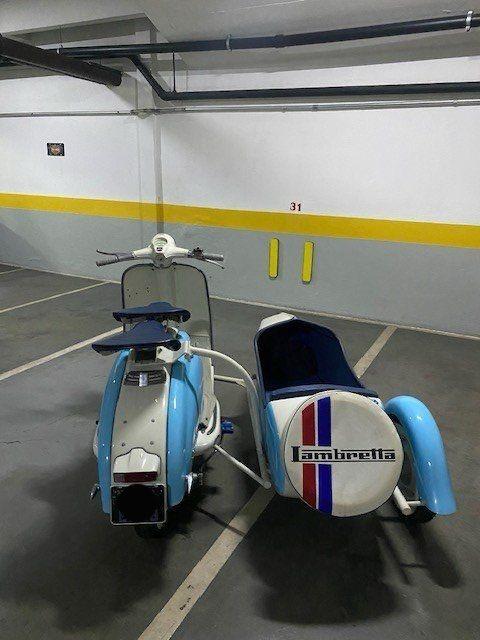 Li - Foto #3 do anúncio à venda de Carro clássico