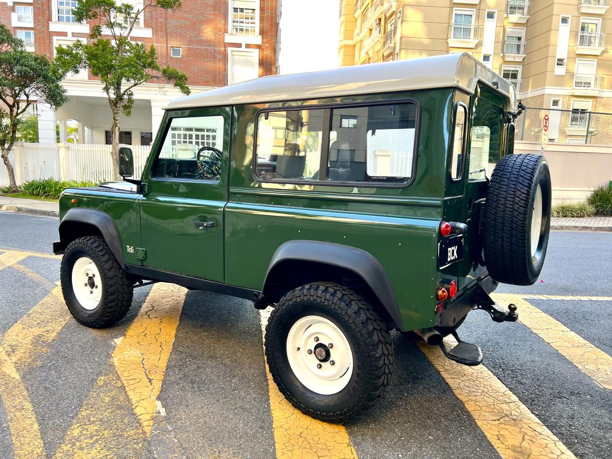Defender - Foto #3 do anúncio à venda de Carro clássico