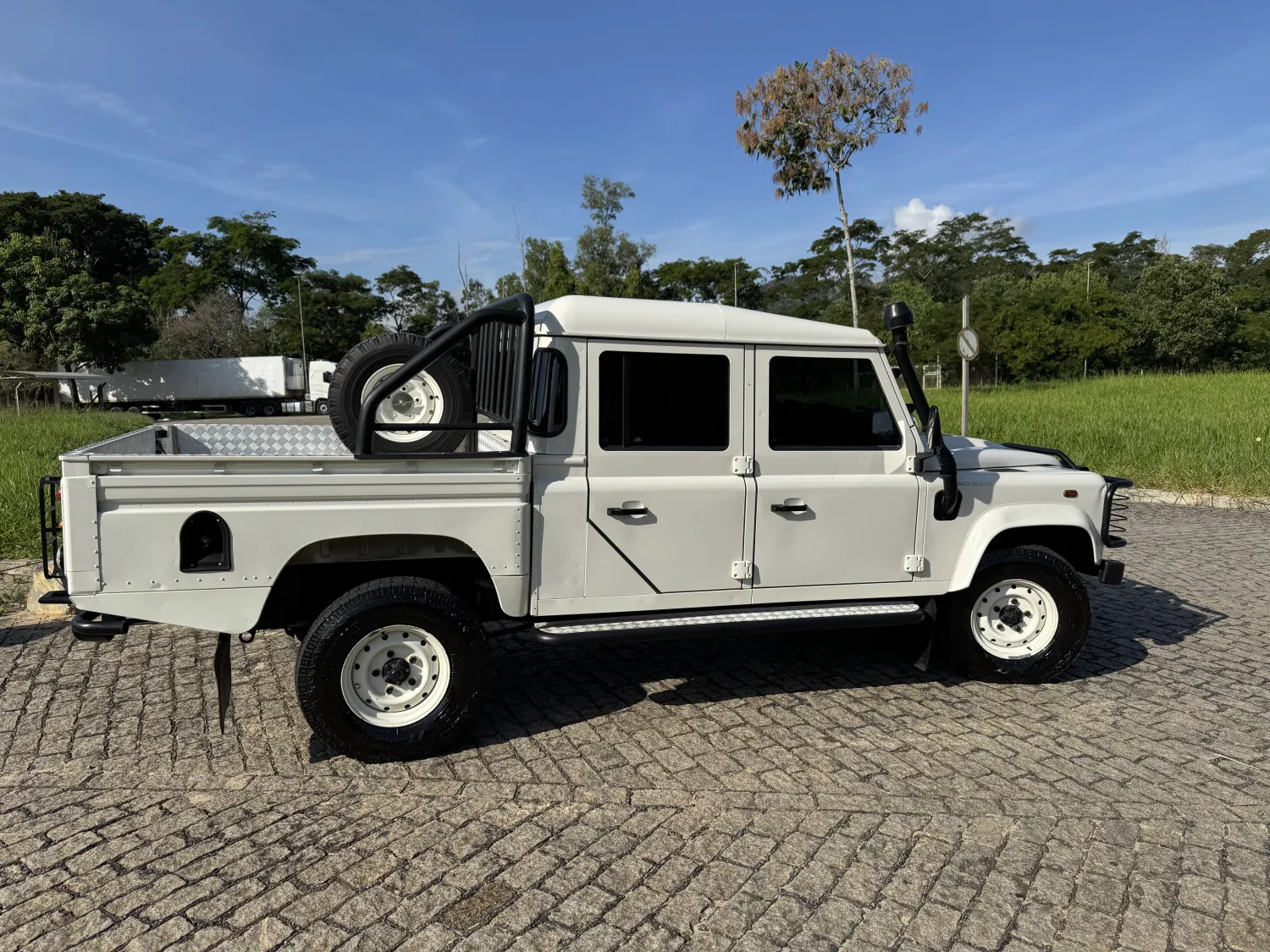 Defender - Foto #8 do anúncio à venda de Carro clássico