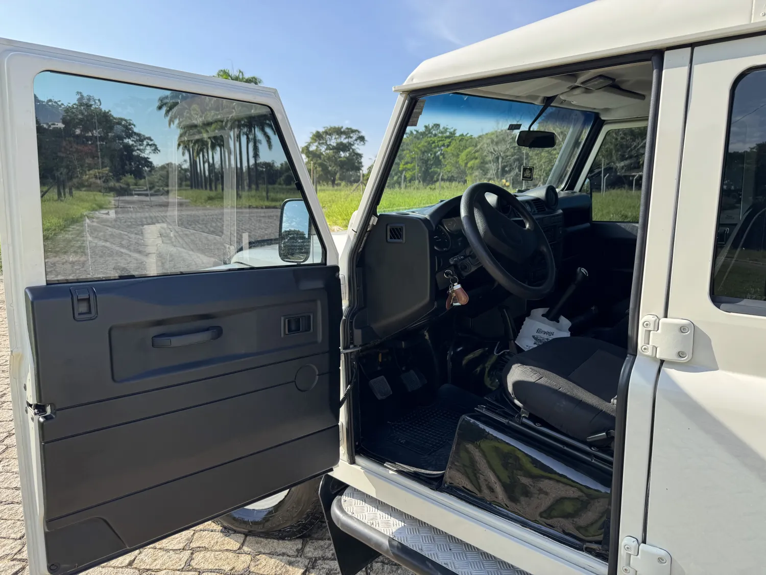 Defender - Foto #10 do anúncio à venda de Carro clássico