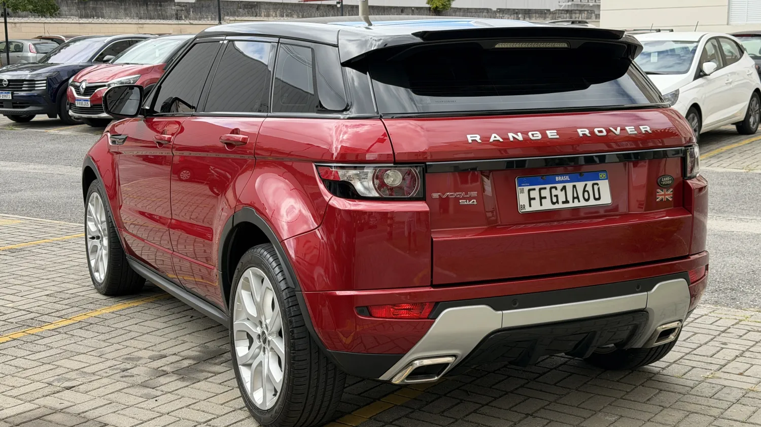 Evoque - Foto #3 do anúncio à venda de Carro clássico
