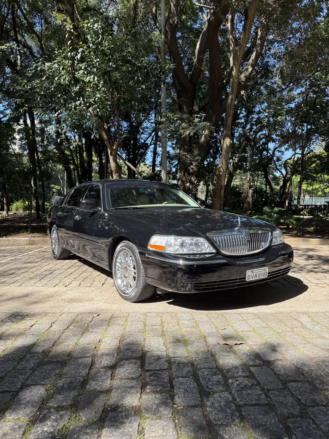 Towncar - Foto #4 do anúncio à venda de Carro clássico
