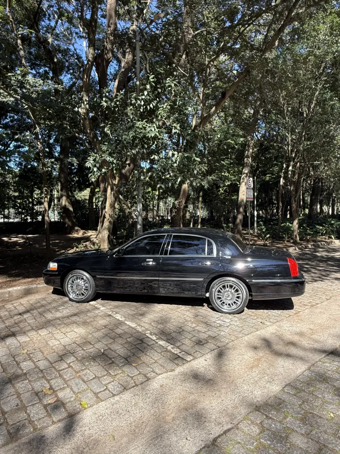 Towncar - Foto #7 do anúncio à venda de Carro clássico