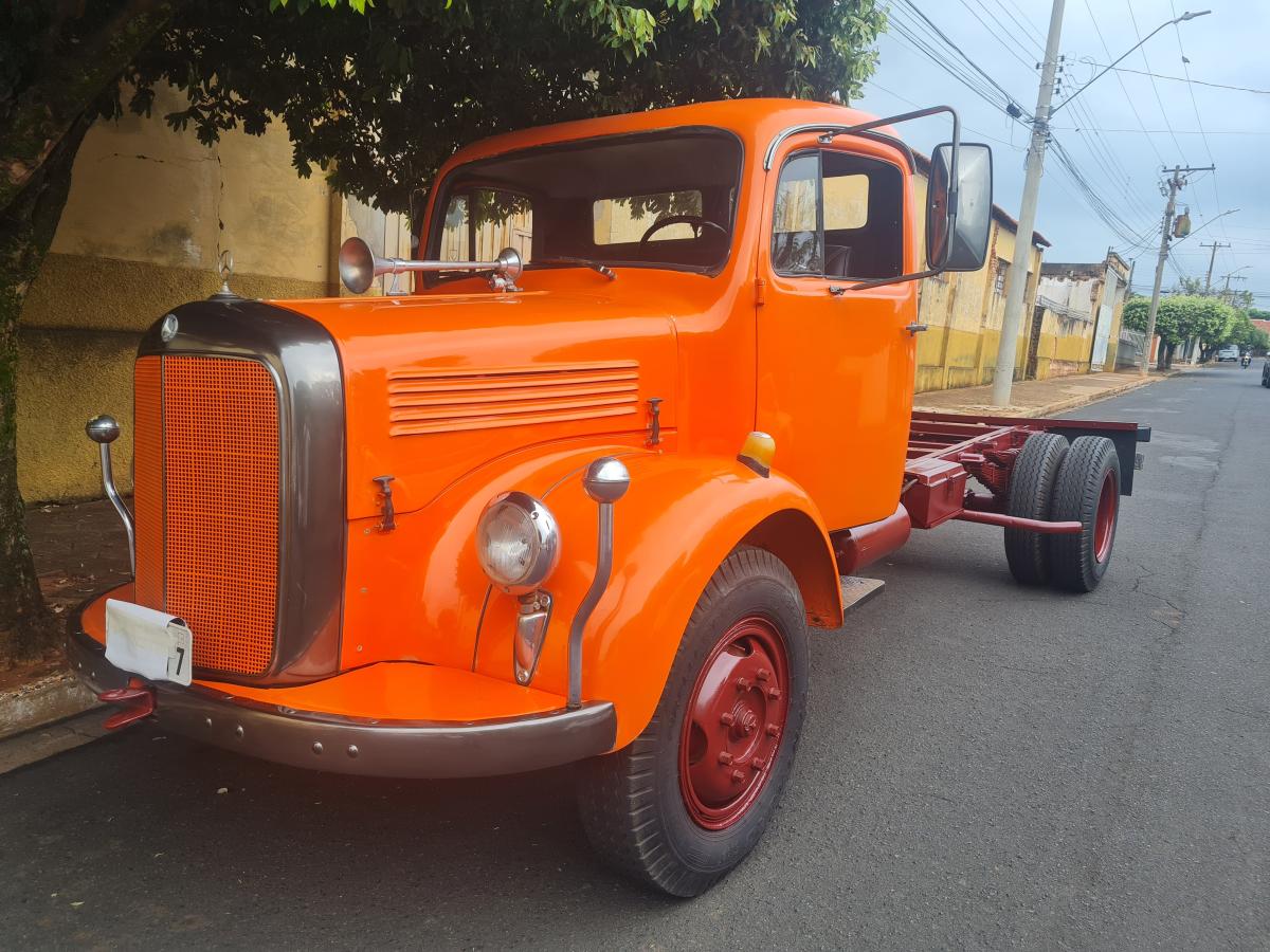 L312 - Foto #6 do anúncio à venda de Carro clássico