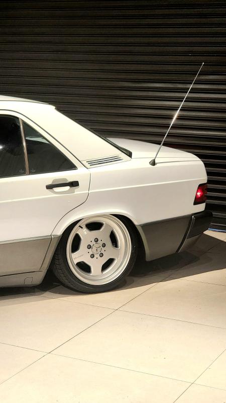 190E - Foto #5 do anúncio à venda de Carro clássico