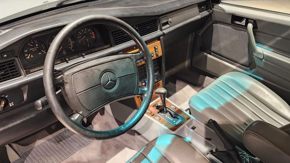 190E - Foto #19 do anúncio à venda de Carro clássico