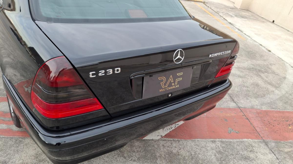 C230 - Foto #4 do anúncio à venda de Carro clássico
