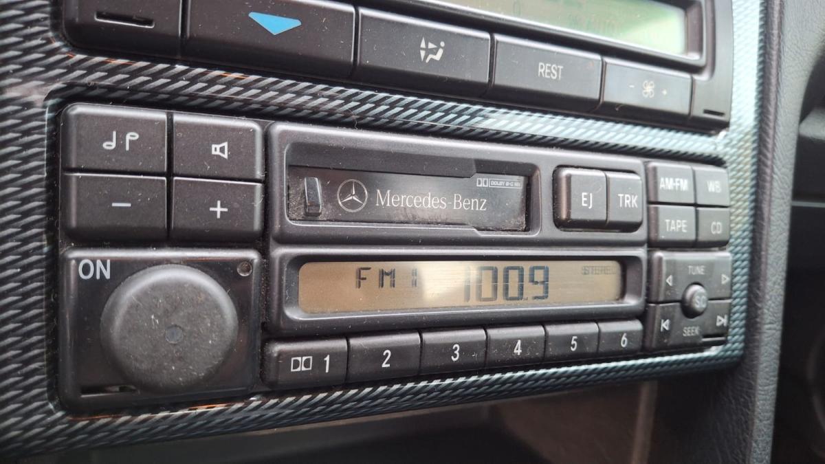 C230 - Foto #10 do anúncio à venda de Carro clássico