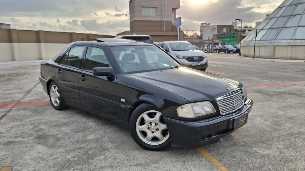 C230 - Foto #15 do anúncio à venda de Carro clássico
