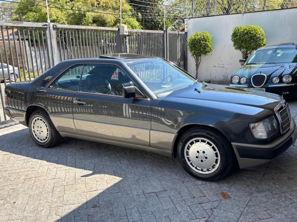 300CE - Foto #8 do anúncio à venda de Carro clássico