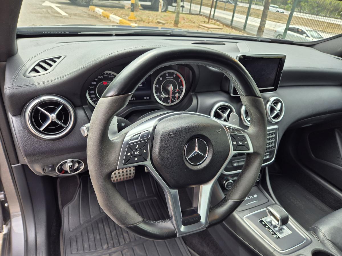 A45 AMG - Foto #10 do anúncio à venda de Carro clássico