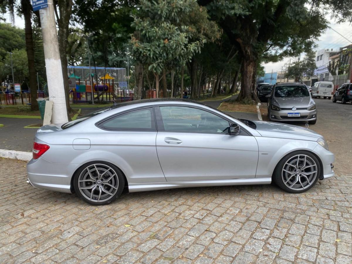 C180 - Foto #6 do anúncio à venda de Carro clássico