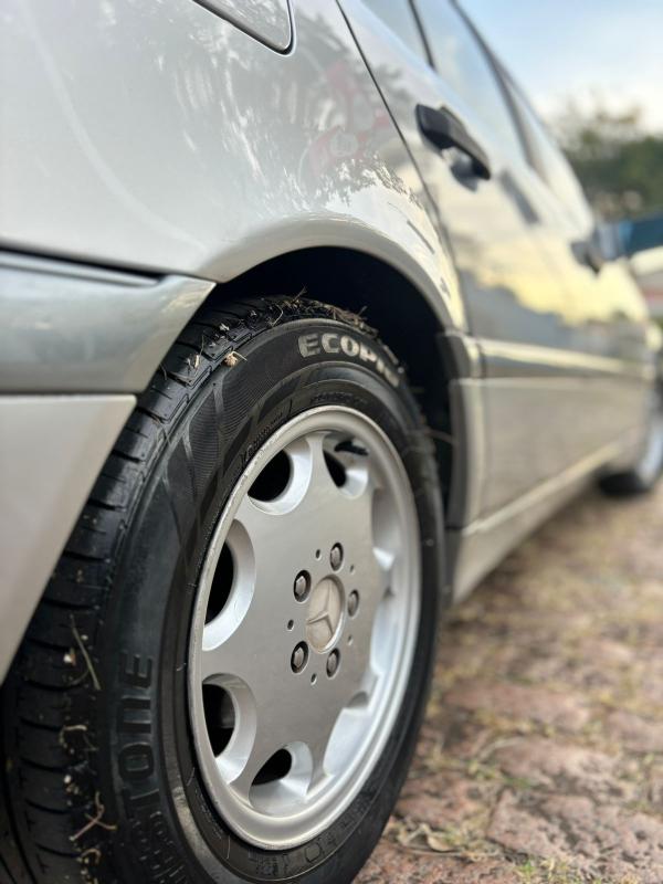 C180 - Foto #4 do anúncio à venda de Carro clássico