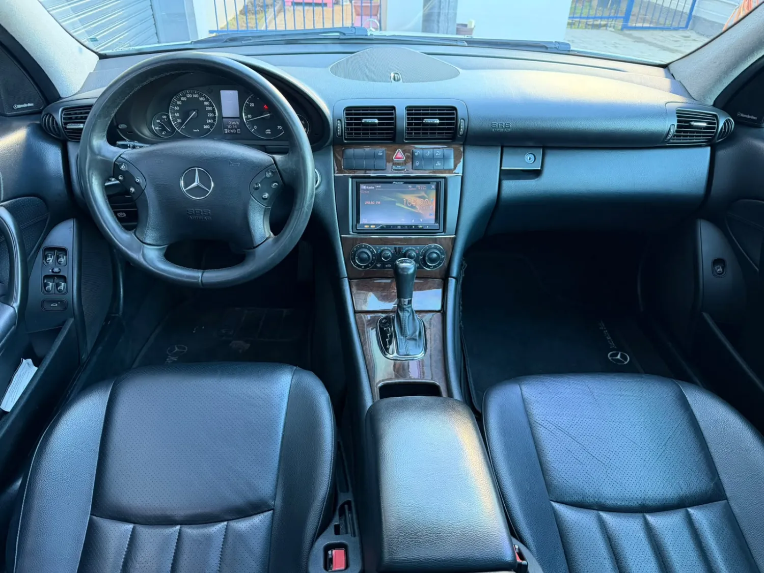 avv-mercedes-benz-c180-venda-11f9594-imagem-009