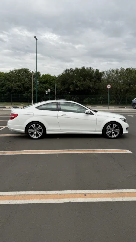 avv-mercedes-benz-c180-venda-57e9240-imagem-004
