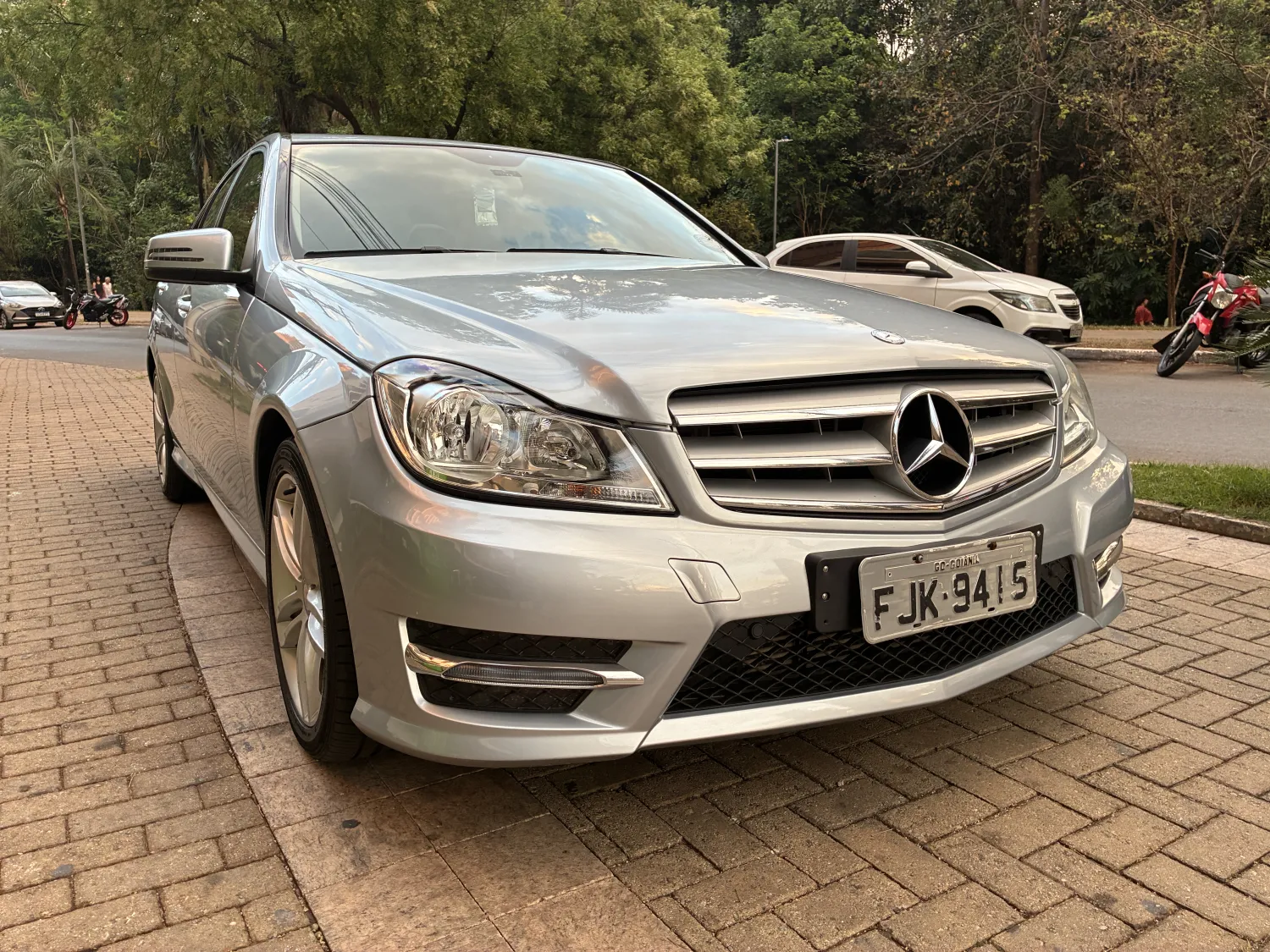 avv-mercedes-benz-c180-venda-92b411b-imagem-003