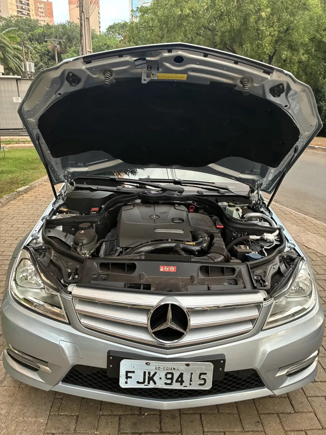 avv-mercedes-benz-c180-venda-92b411b-imagem-021
