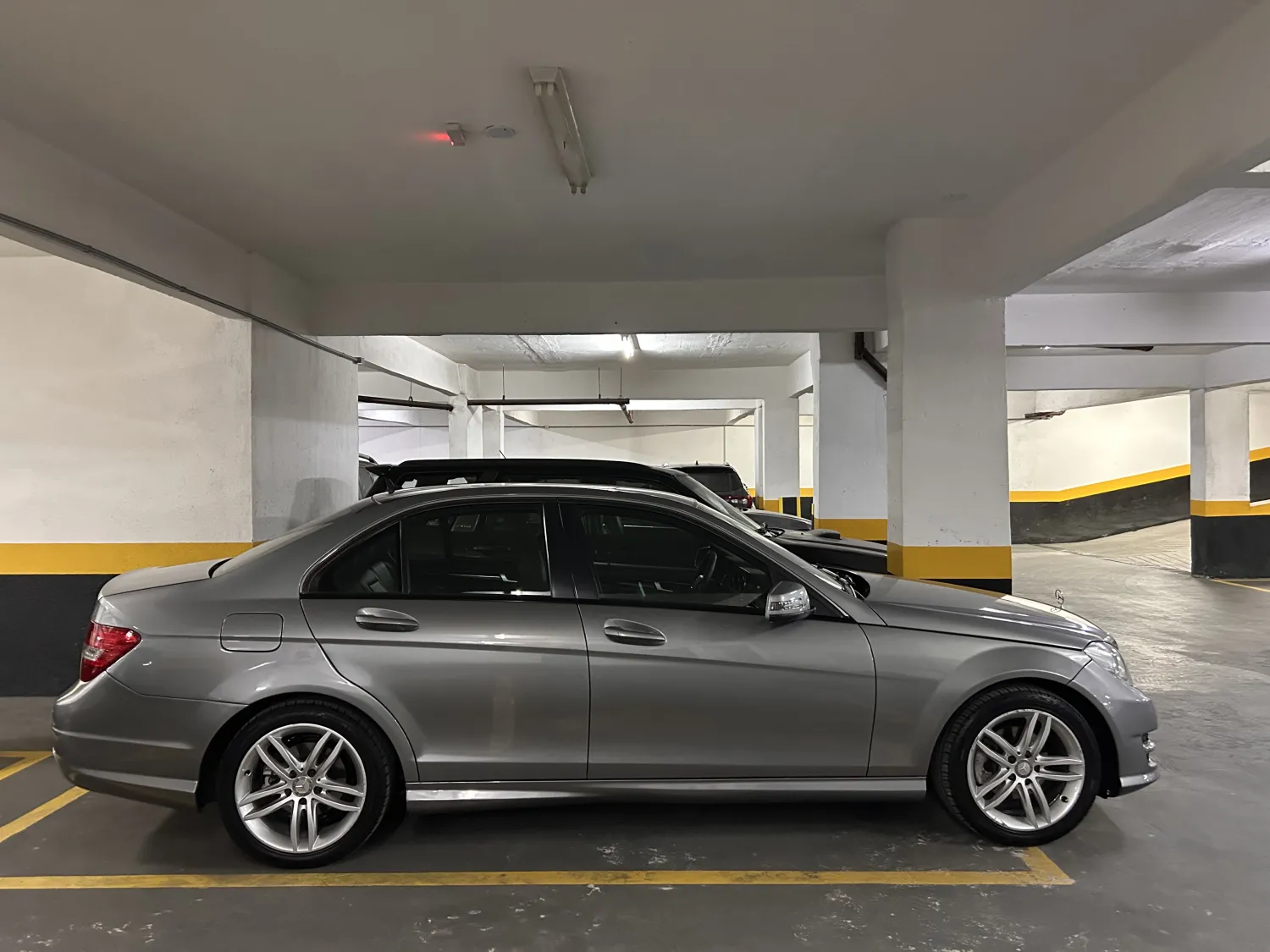 avv-mercedes-benz-c180-venda-d3e56ba-imagem-002