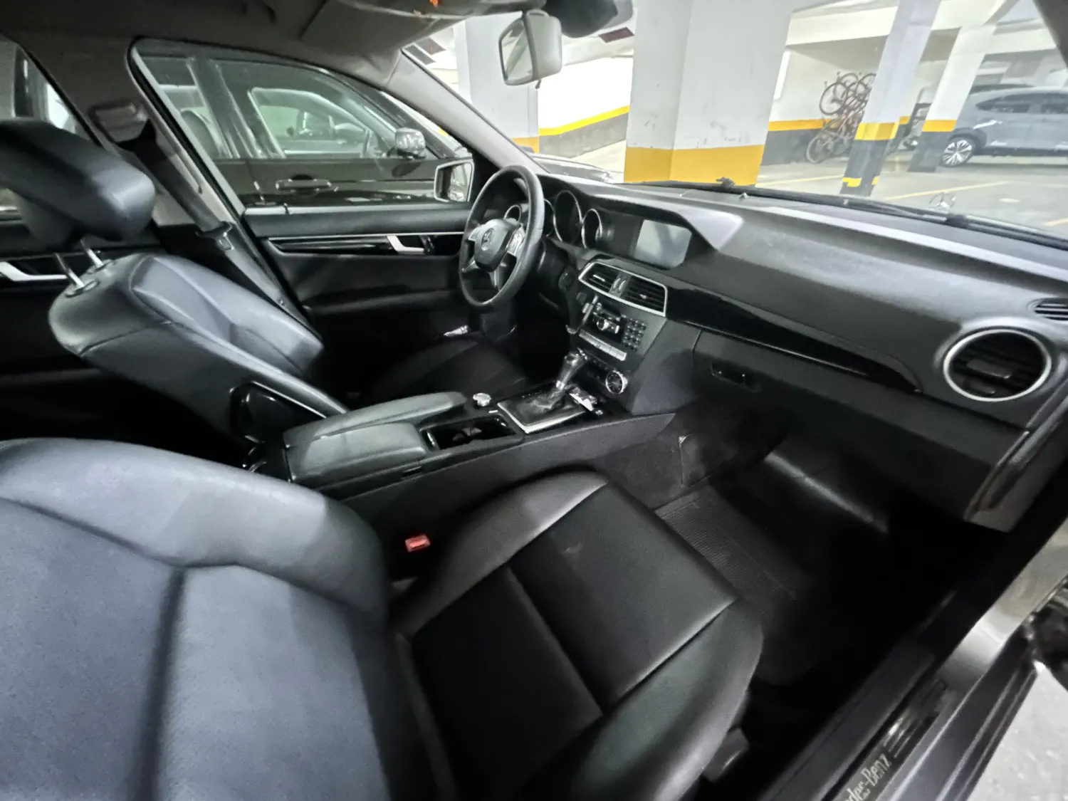 avv-mercedes-benz-c180-venda-d3e56ba-imagem-005