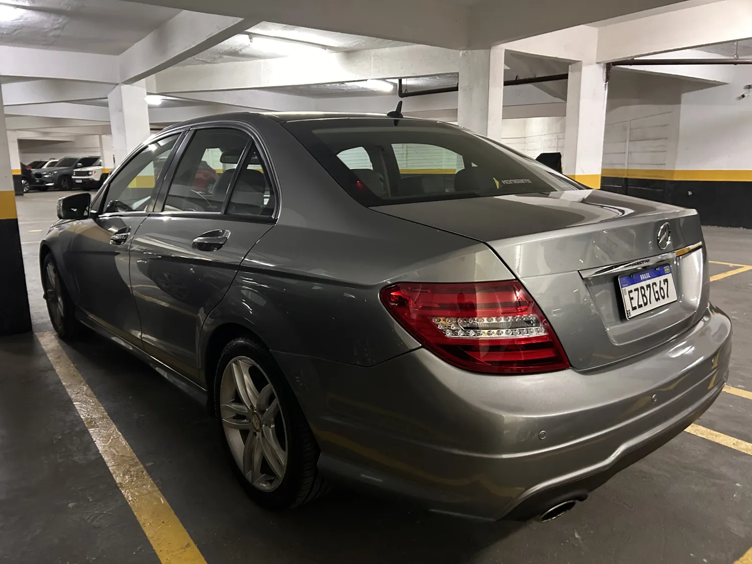 avv-mercedes-benz-c180-venda-d3e56ba-imagem-007