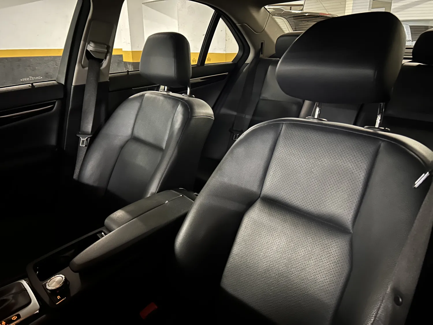 avv-mercedes-benz-c180-venda-d3e56ba-imagem-015