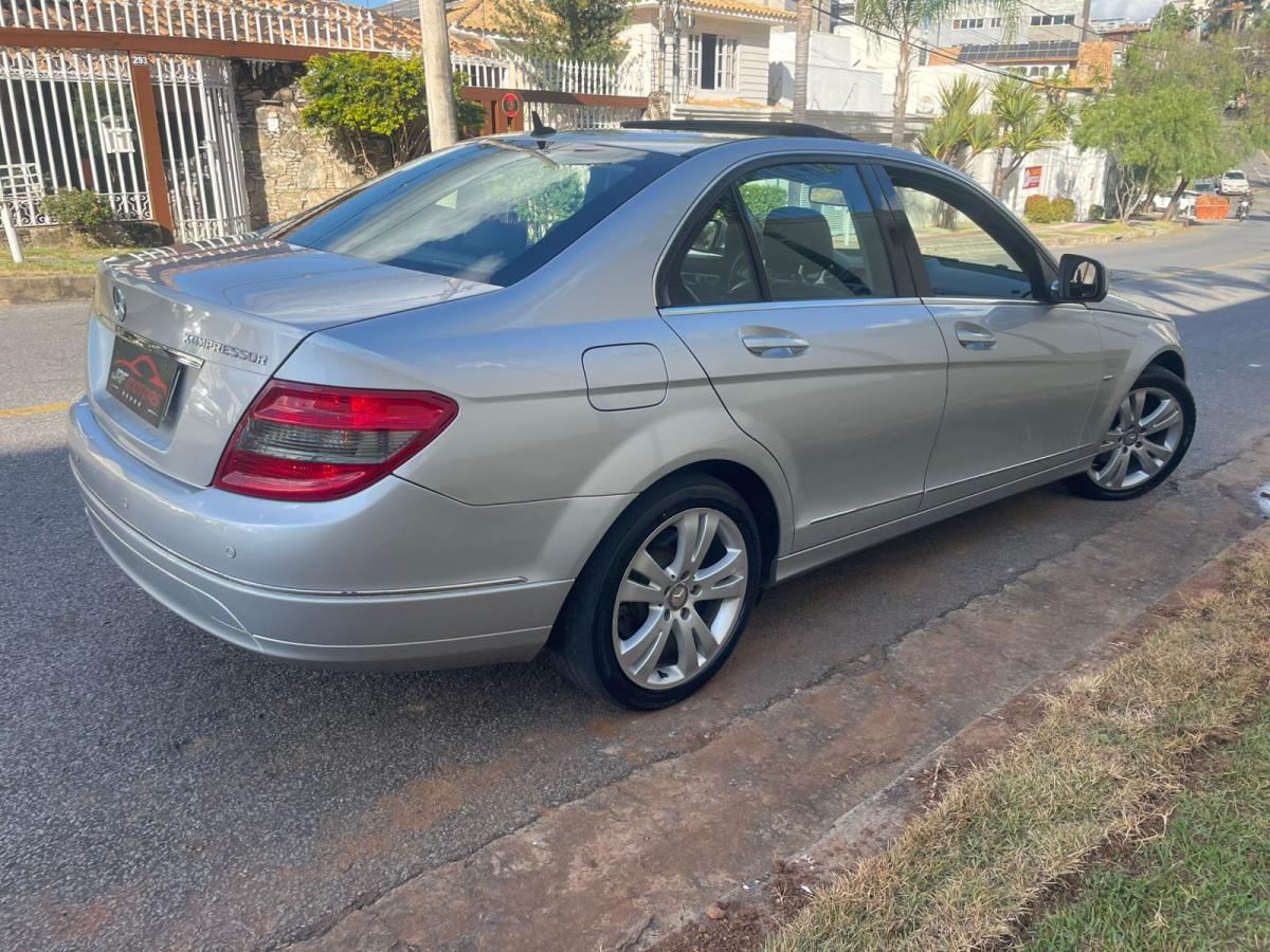 C200 - Foto #8 do anúncio à venda de Carro clássico
