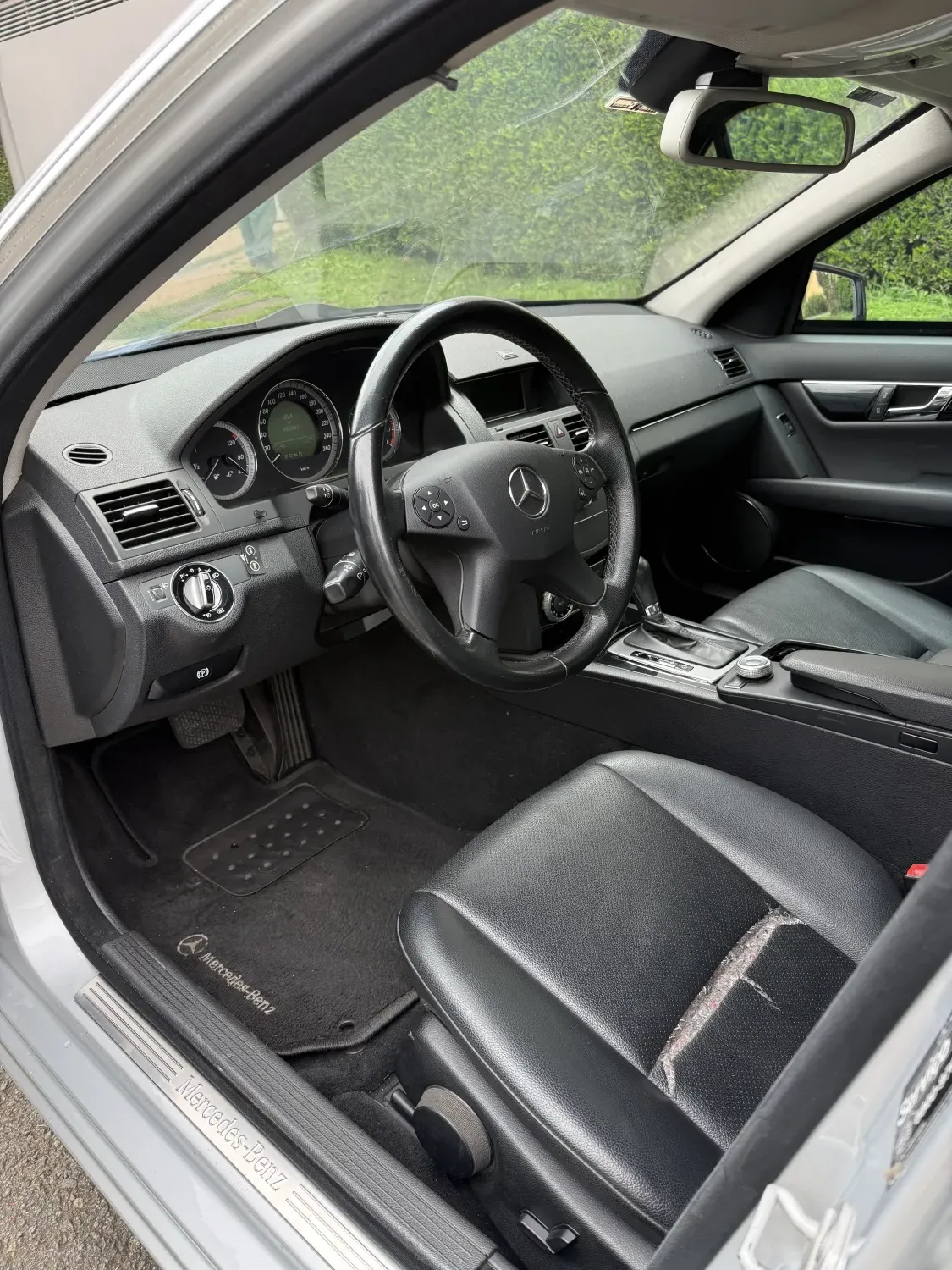 avv-mercedes-benz-c200k-venda-27015d2-imagem-009