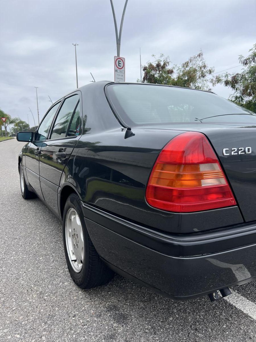 C220 - Foto #12 do anúncio à venda de Carro clássico